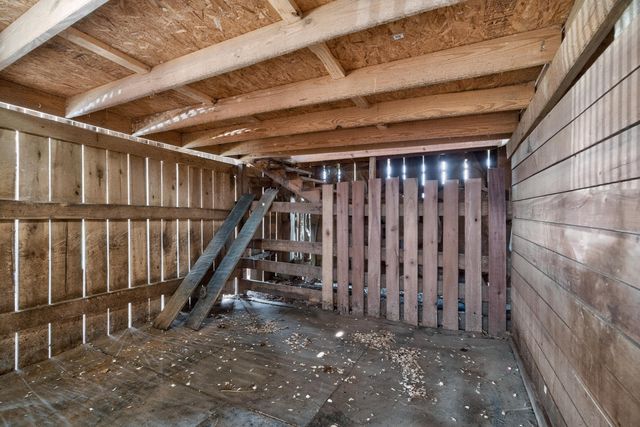 5100 Walnut Meadow Road, Paint Lick, KY 40461