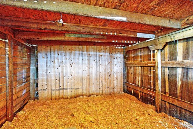 5100 Walnut Meadow Road, Paint Lick, KY 40461