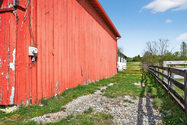 5100 Walnut Meadow Road, Paint Lick, KY 40461