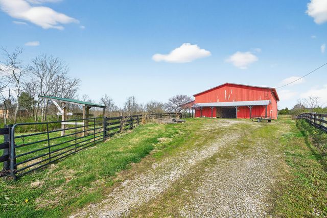 5100 Walnut Meadow Road, Paint Lick, KY 40461