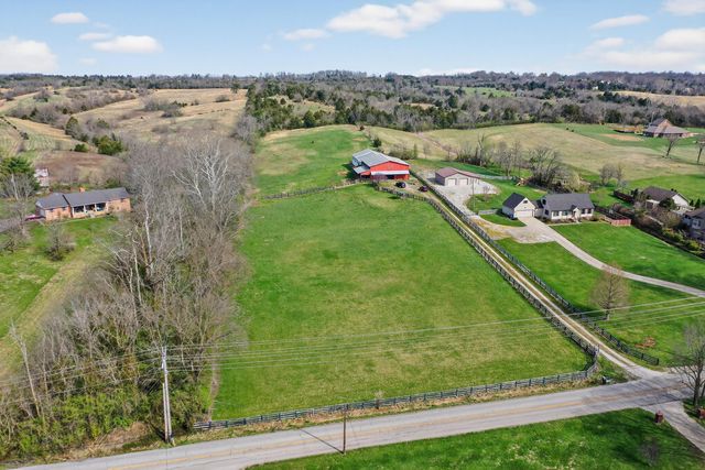 5100 Walnut Meadow Road, Paint Lick, KY 40461