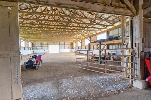 5100 Walnut Meadow Road, Paint Lick, KY 40461