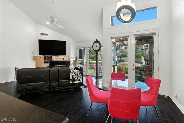 7988 Harbour Towne Avenue, Las Vegas, NV 89113