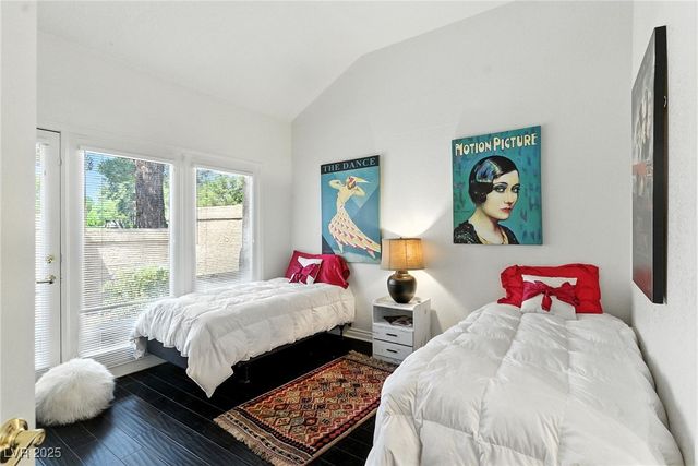 7988 Harbour Towne Avenue, Las Vegas, NV 89113