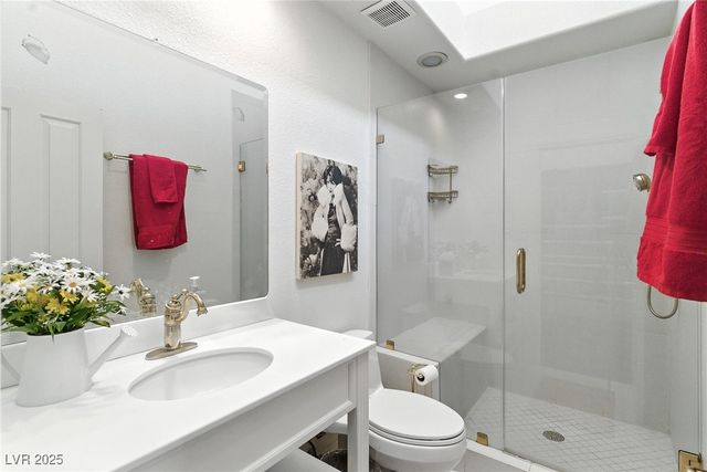 7988 Harbour Towne Avenue, Las Vegas, NV 89113