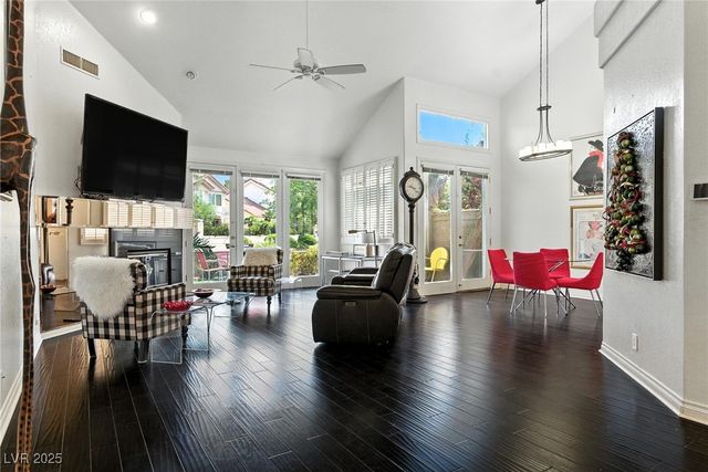 7988 Harbour Towne Avenue, Las Vegas, NV 89113