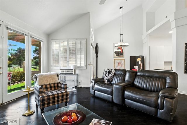 7988 Harbour Towne Avenue, Las Vegas, NV 89113