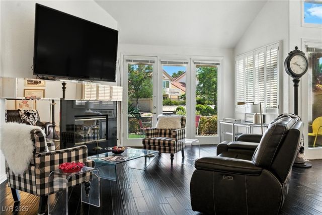 7988 Harbour Towne Avenue, Las Vegas, NV 89113