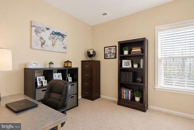 7303-A HAYFIELD RD, Alexandria, VA 22315