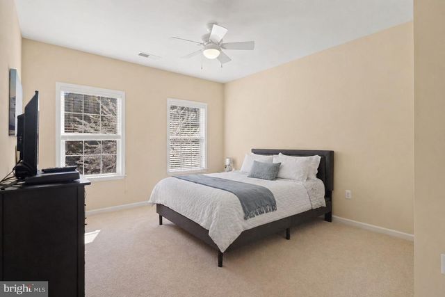 7303-A HAYFIELD RD, Alexandria, VA 22315