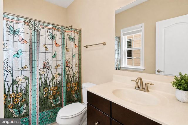 7303-A HAYFIELD RD, Alexandria, VA 22315