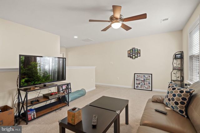 7303-A HAYFIELD RD, Alexandria, VA 22315