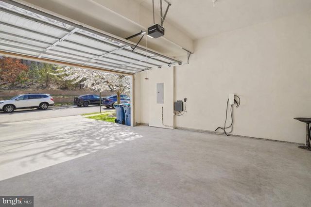 7303-A HAYFIELD RD, Alexandria, VA 22315
