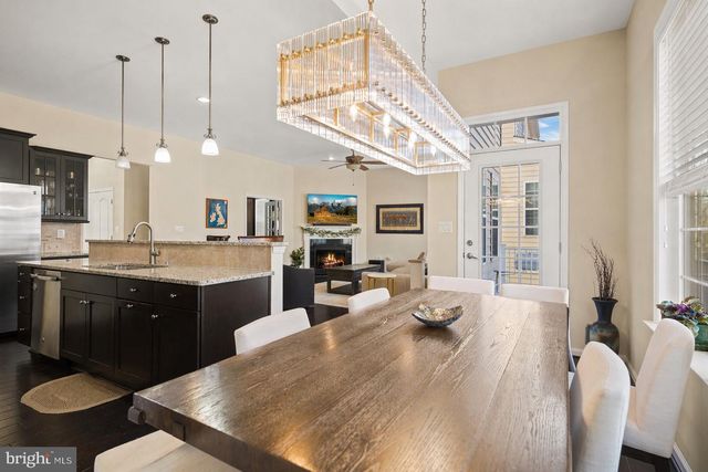 7303-A HAYFIELD RD, Alexandria, VA 22315