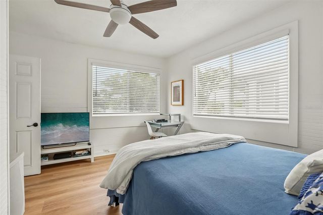 2126 W BEACH STREET, Tampa, FL 33607