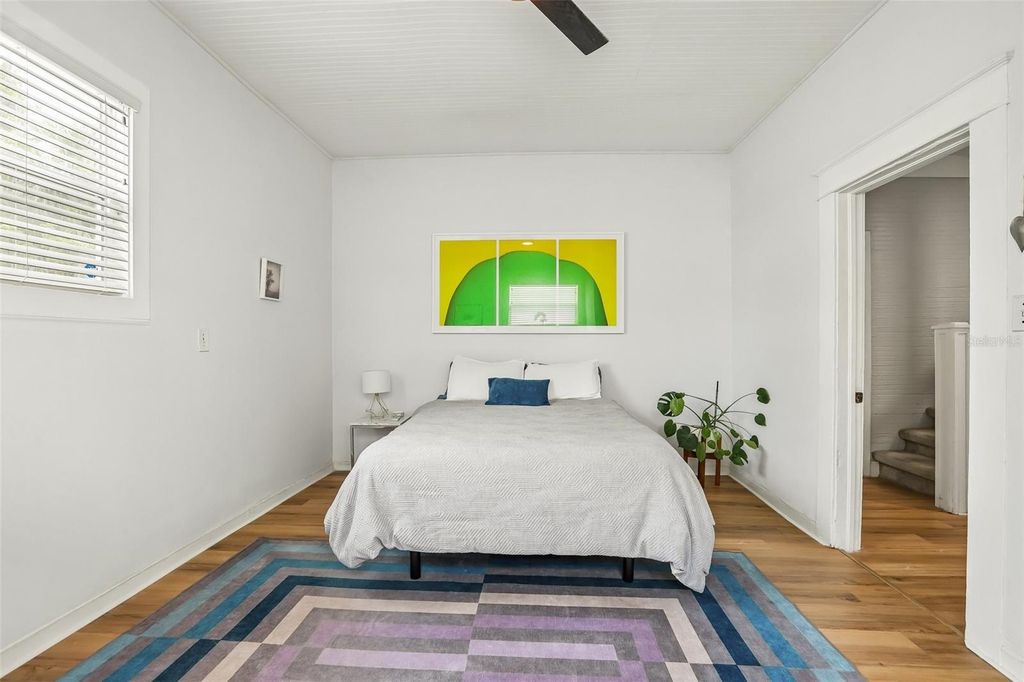 Image 22 of property listing at 2126 W BEACH STREET, Tampa, FL 33607