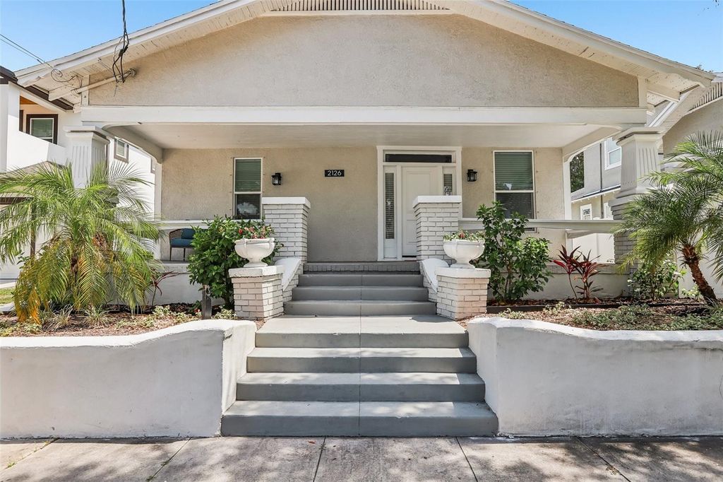 Image 4 of property listing at 2126 W BEACH STREET, Tampa, FL 33607