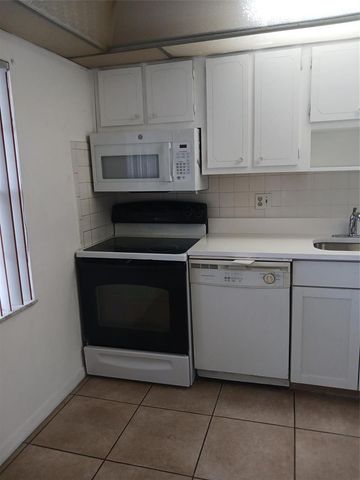 7605 W Atlantic Boulevard 106, Margate, FL 33063