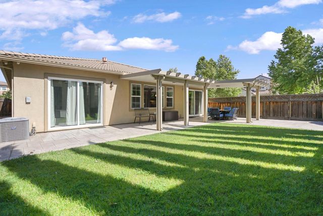 801 N Museo Dr, Mountain House, CA 95391