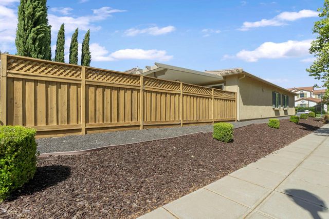 801 N Museo Dr, Mountain House, CA 95391