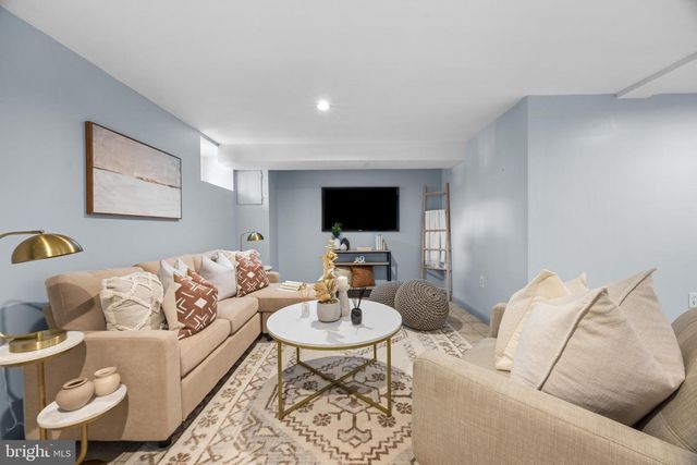 3906 YOLANDO RD, Baltimore, MD 21218