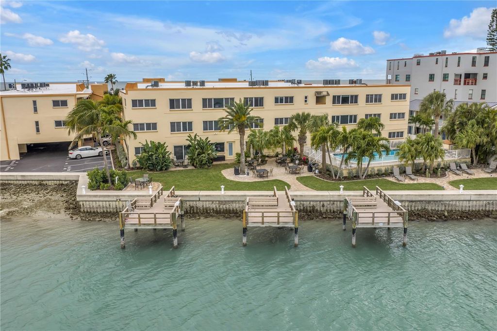 10265 GULF BOULEVARD B315, St Petersburg, FL 33706