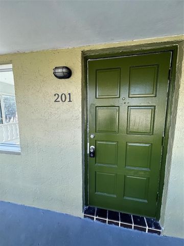 6601 SW 46th Street 201, Davie, FL 33314