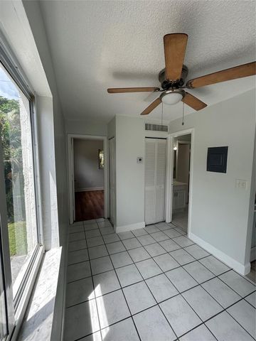 6601 SW 46th Street 201, Davie, FL 33314