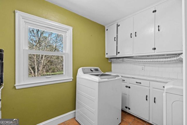 407 East College Street, Bowdon, GA 30108