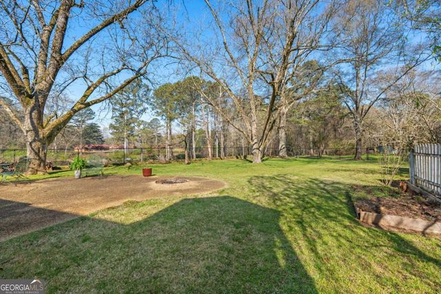 407 East College Street, Bowdon, GA 30108