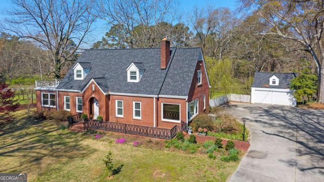 407 East College Street, Bowdon, GA 30108