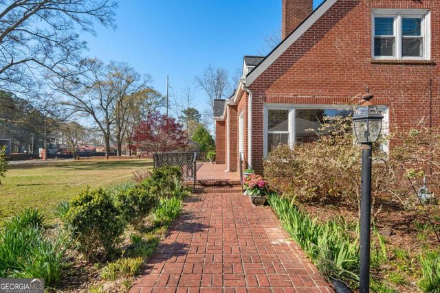 407 East College Street, Bowdon, GA 30108