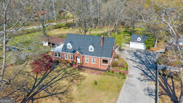 407 East College Street, Bowdon, GA 30108