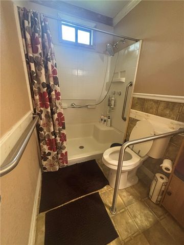 845 N Reynolds, Alice, TX 78332