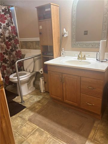 845 N Reynolds, Alice, TX 78332