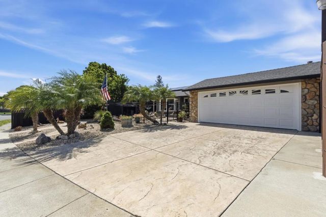 5827 Bellflower Drive, Newark, CA 94560