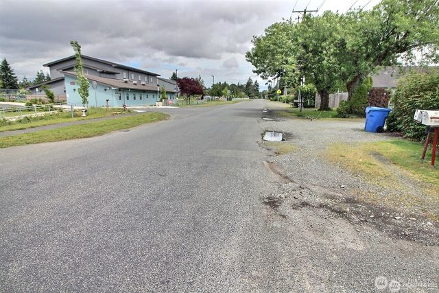 774 132nd Street S, Tacoma, WA 98444