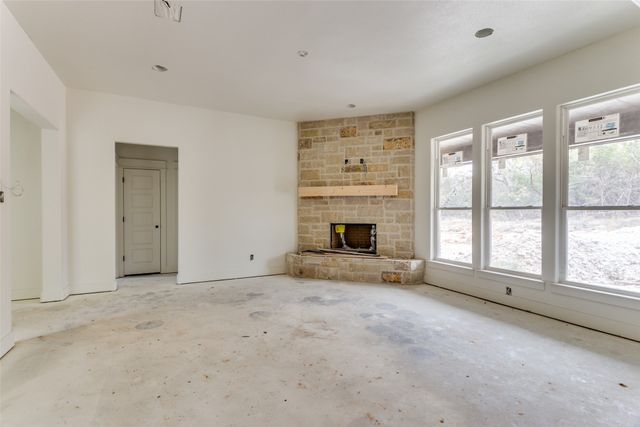 225 Jefferson Way, Weatherford, TX 76088