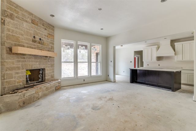 225 Jefferson Way, Weatherford, TX 76088