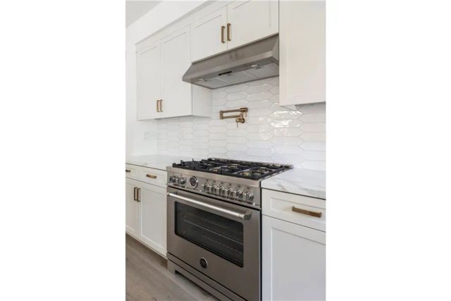 173 E Palm Street East, Altadena, CA 91001