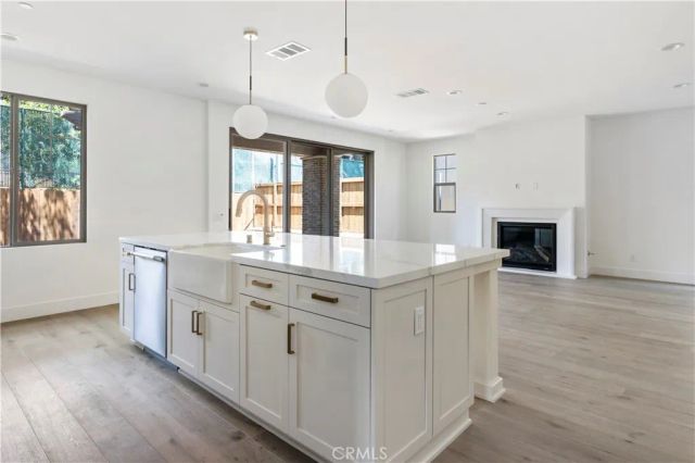 173 E Palm Street East, Altadena, CA 91001