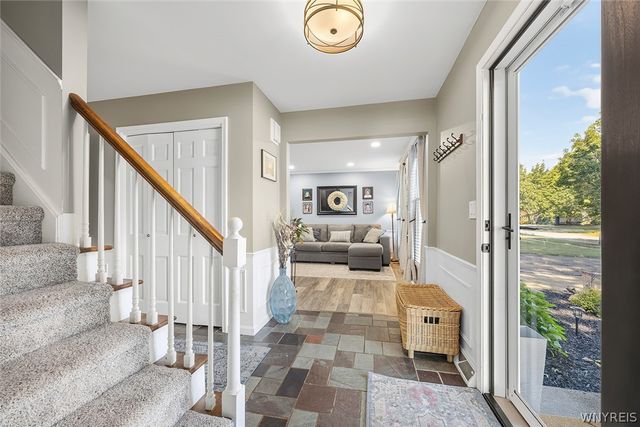 86 Shadow Wood Drive, Amherst, NY 14051