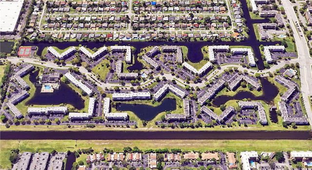 8350 Sunrise Lakes Blvd 205, Sunrise, FL 33322