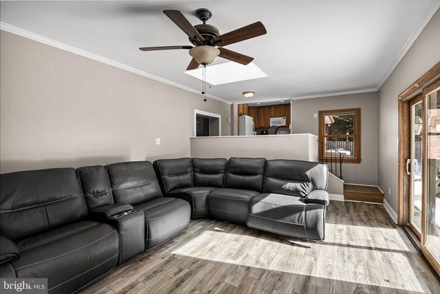 136 PARADISE DR, Voorhees, NJ 08043