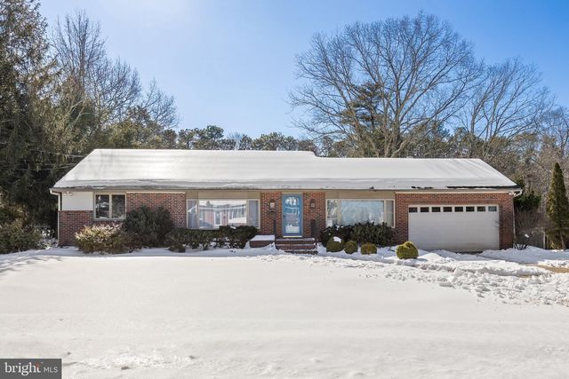 136 PARADISE DR, Voorhees, NJ 08043