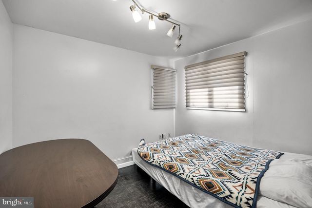 136 PARADISE DR, Voorhees, NJ 08043