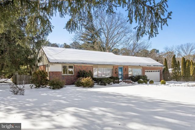 136 PARADISE DR, Voorhees, NJ 08043