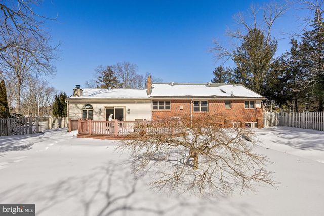 136 PARADISE DR, Voorhees, NJ 08043