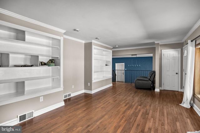 136 PARADISE DR, Voorhees, NJ 08043