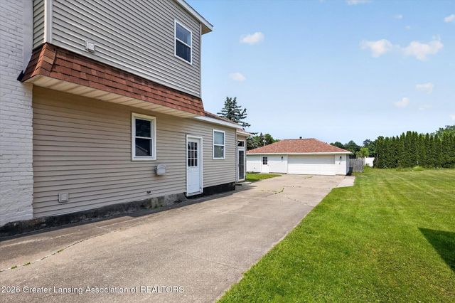 205 High Street, Laingsburg, MI 48848